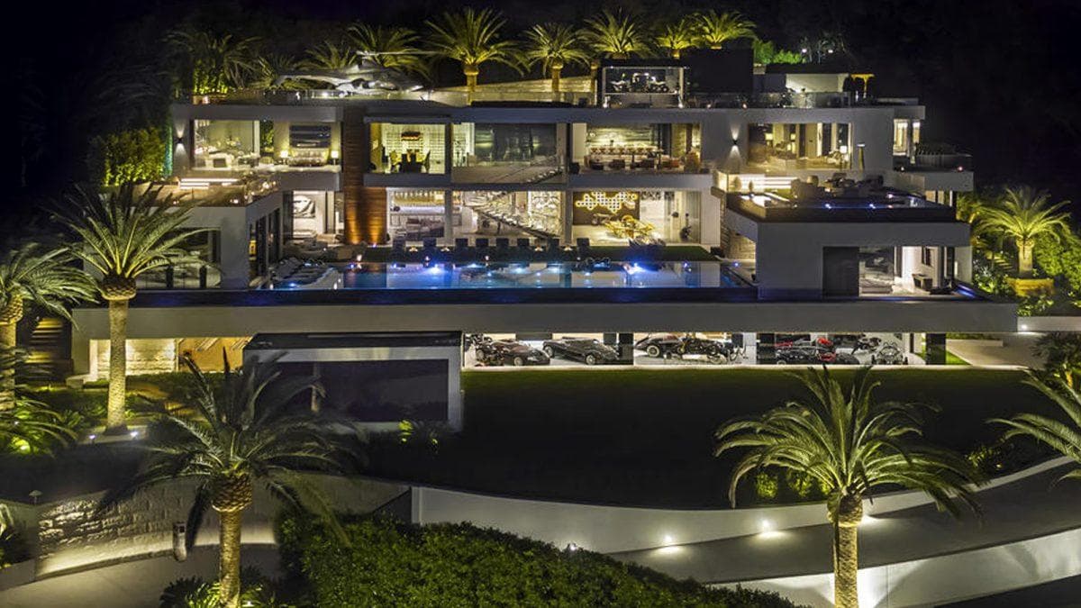 10 of the World's Most Expensive Mansions 10 of the World's Most Expensive Mansions