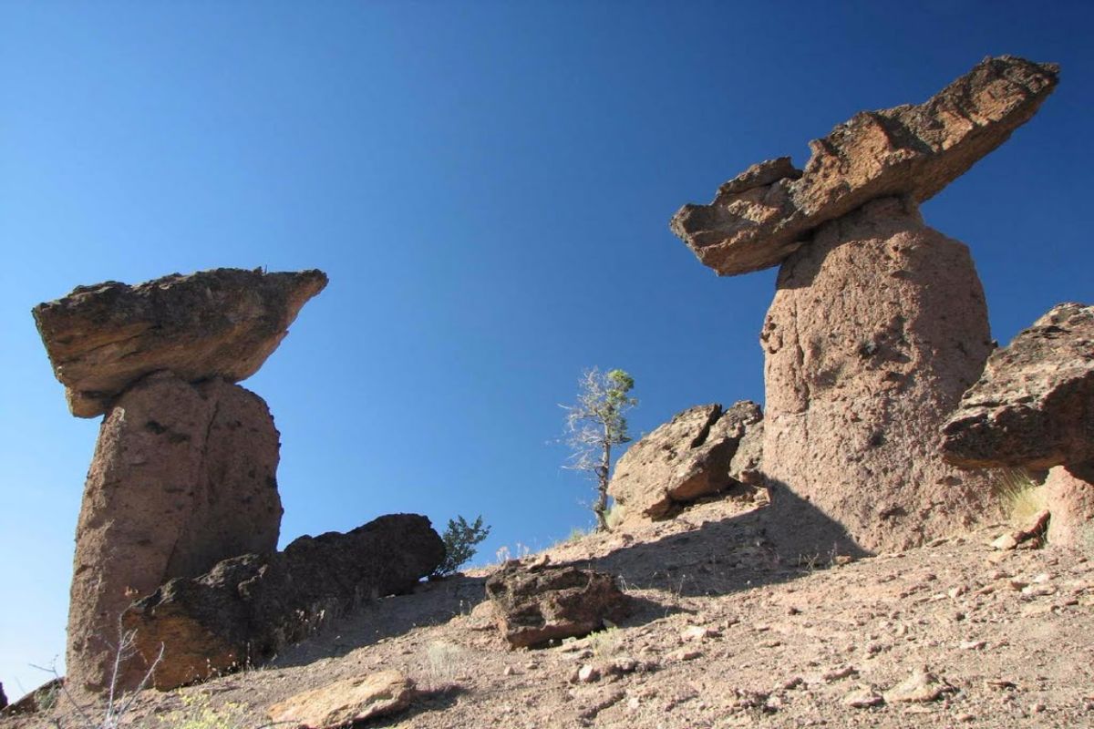 Metolius Balancing Rocks (1)
