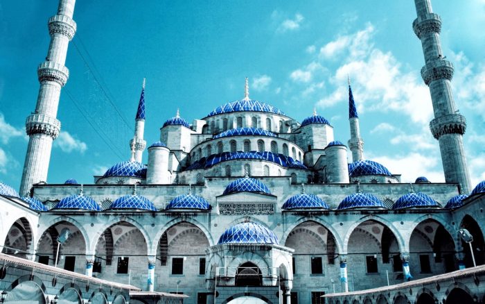 Istanbul’s Sultan Ahmed Mosque