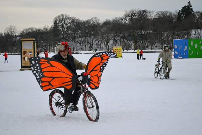 ride an ice bike at Harbin