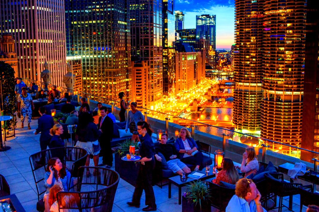 13 Spectacular Rooftop Bars for New Year’s Eve — Amazing Travel Tours